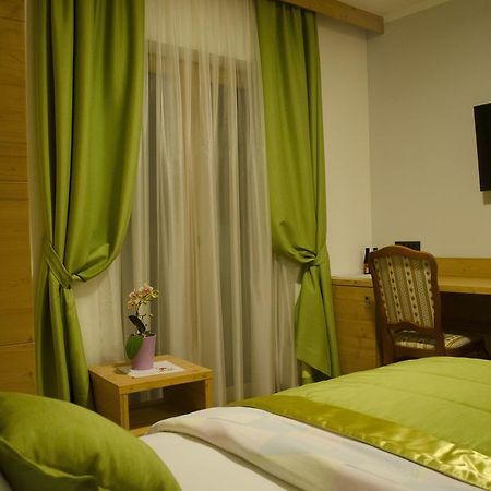 Guest House Gostisce Jutrisa Rogatec Εξωτερικό φωτογραφία